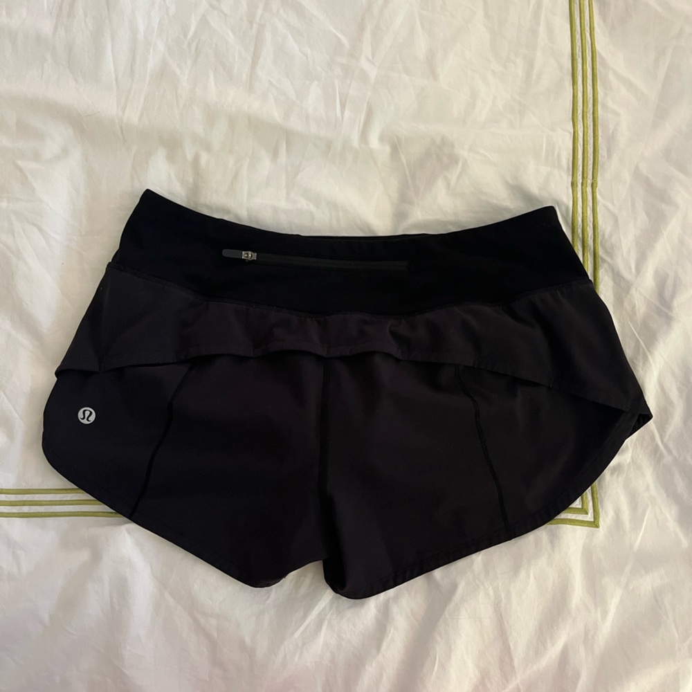 Women’s Size 4 Black Lu Lu Lemon Speed Ups. “Reg”